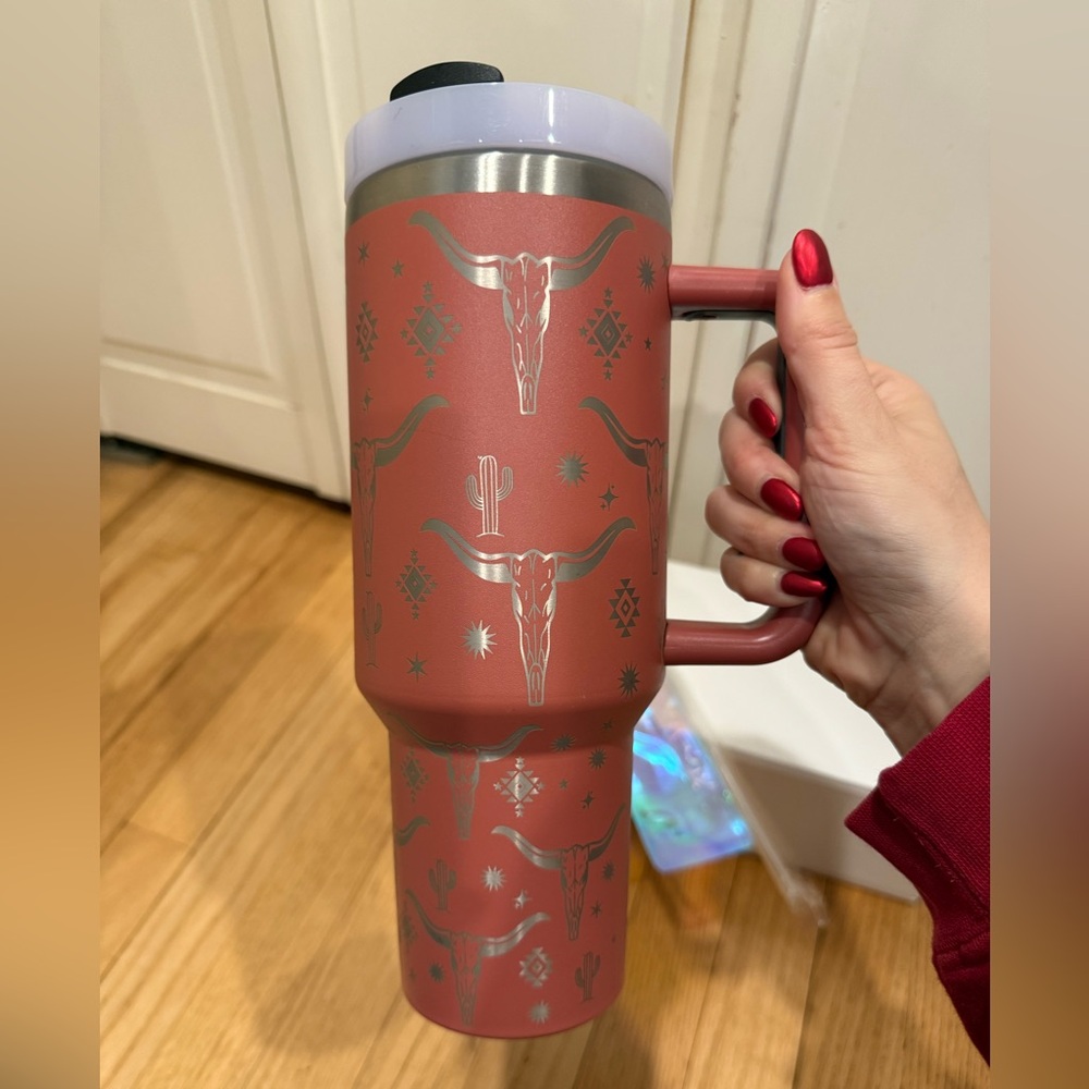 ‎Tumbler